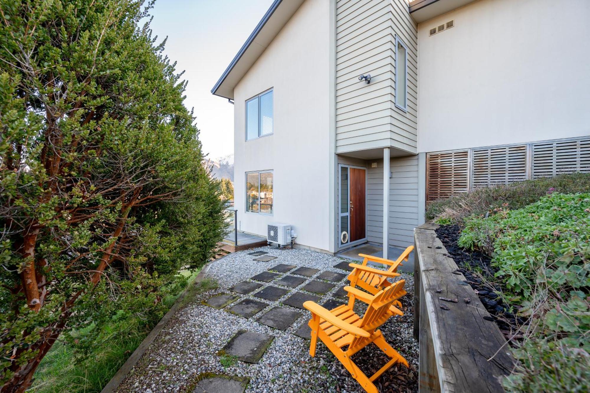 Criffel Garden Apartment Wanaka Buitenkant foto
